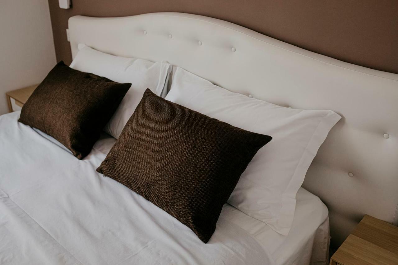 Nannare' Rooms เรจโจเอมิเลีย ภายนอก รูปภาพ