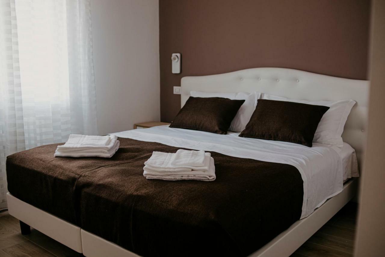 Nannare' Rooms เรจโจเอมิเลีย ภายนอก รูปภาพ